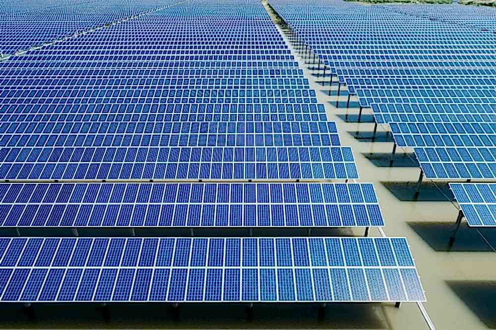 gunes-enerji-santralleri-ne-kadar-elektrik-uretir.jpg
